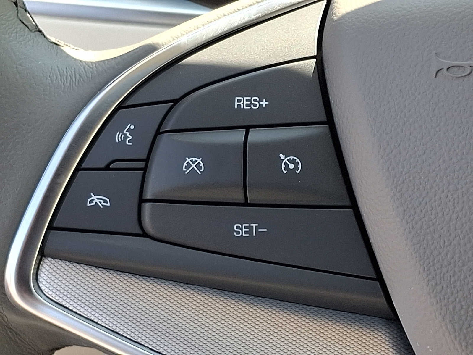 2024 Cadillac XT5 AWD 4dr Premium Luxury