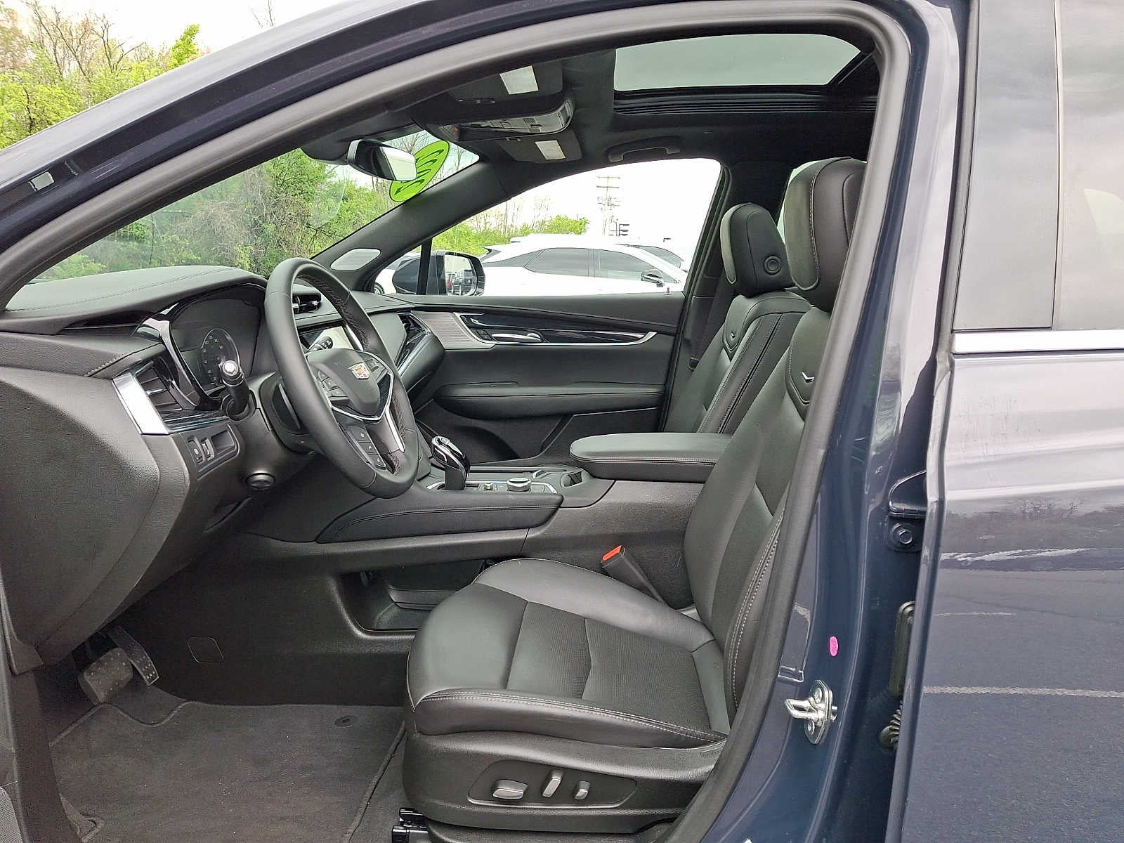 2025 Cadillac XT5 AWD 4dr Premium Luxury