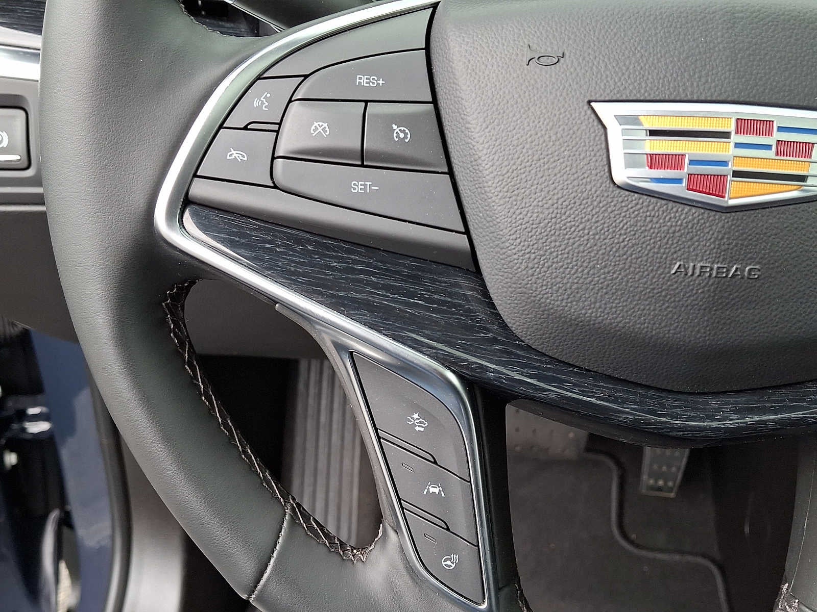 2025 Cadillac XT5 AWD 4dr Premium Luxury