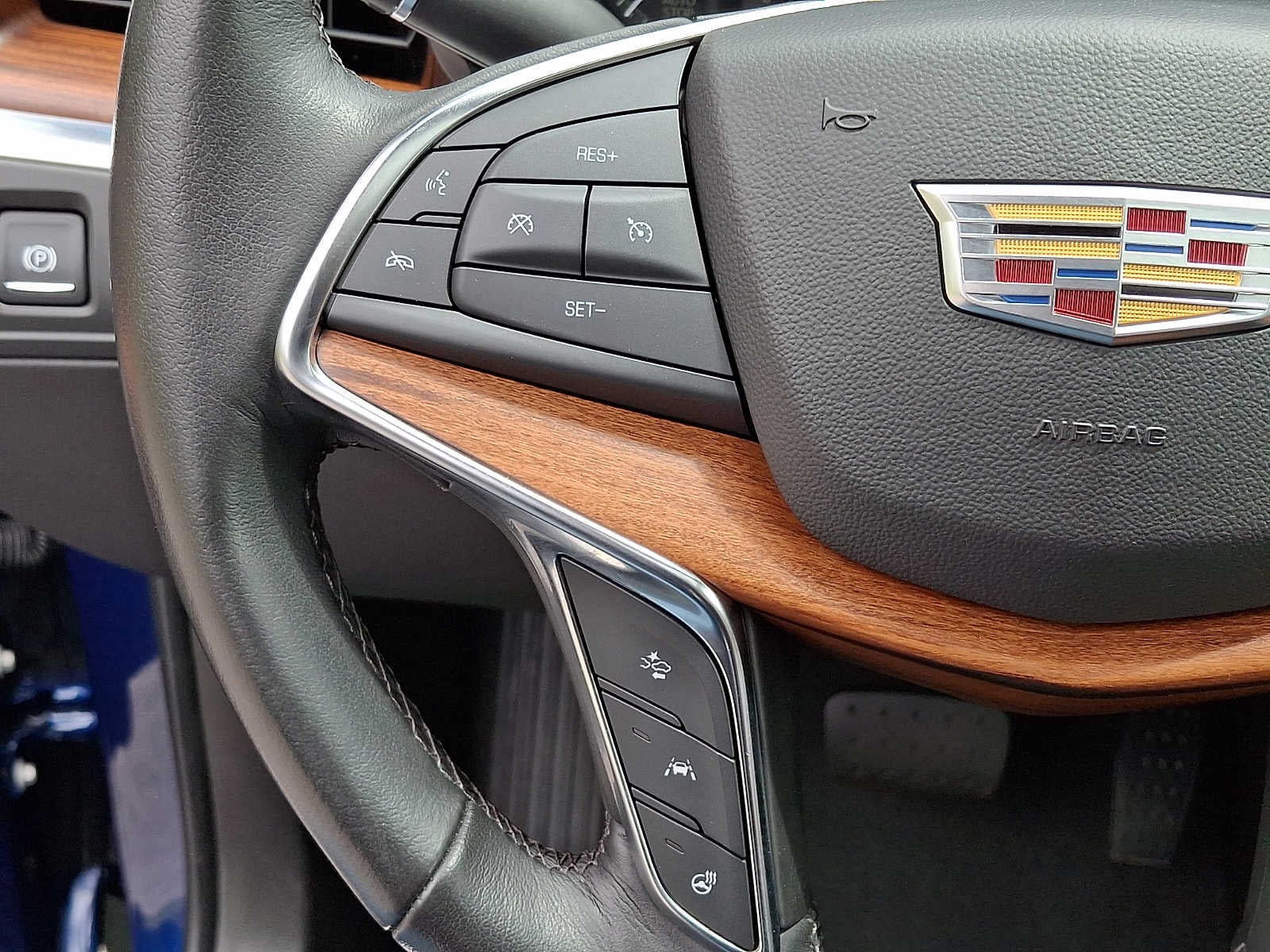 2023 Cadillac XT5 AWD 4dr Premium Luxury