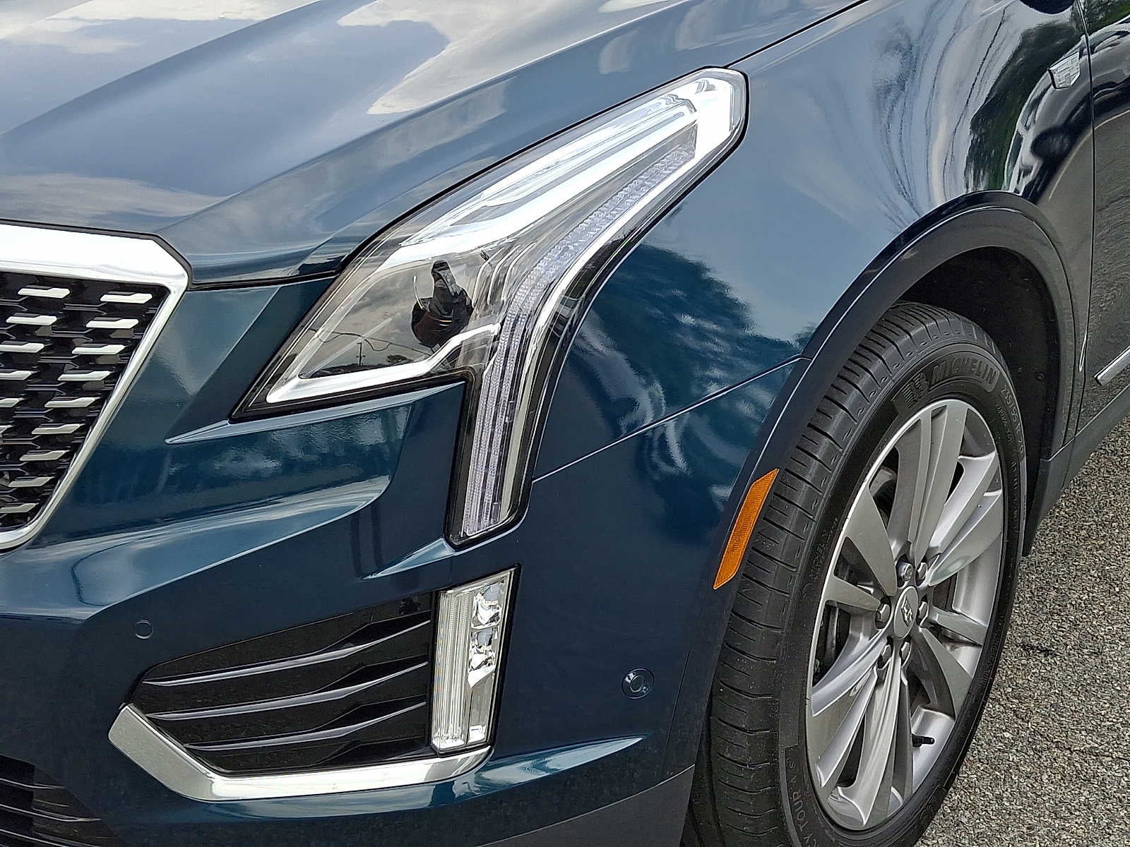 2024 Cadillac XT5 AWD 4dr Premium Luxury