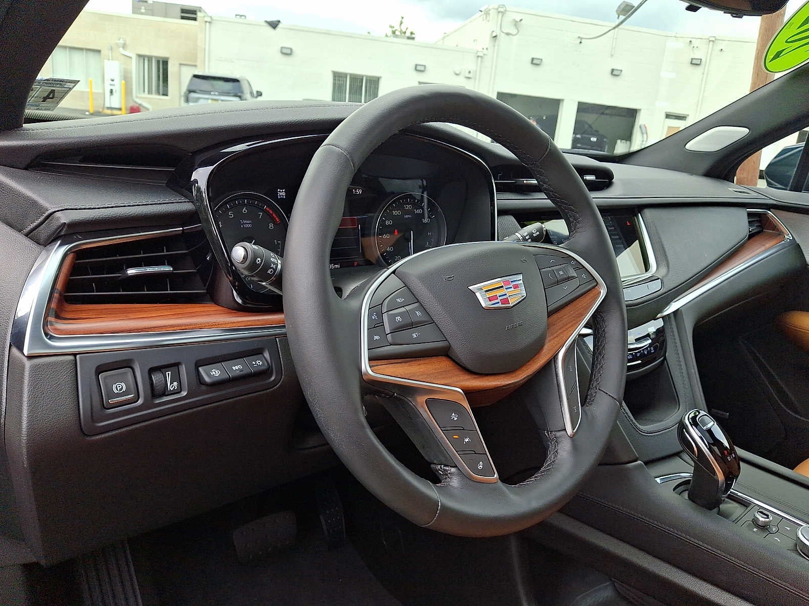 2024 Cadillac XT5 AWD 4dr Premium Luxury