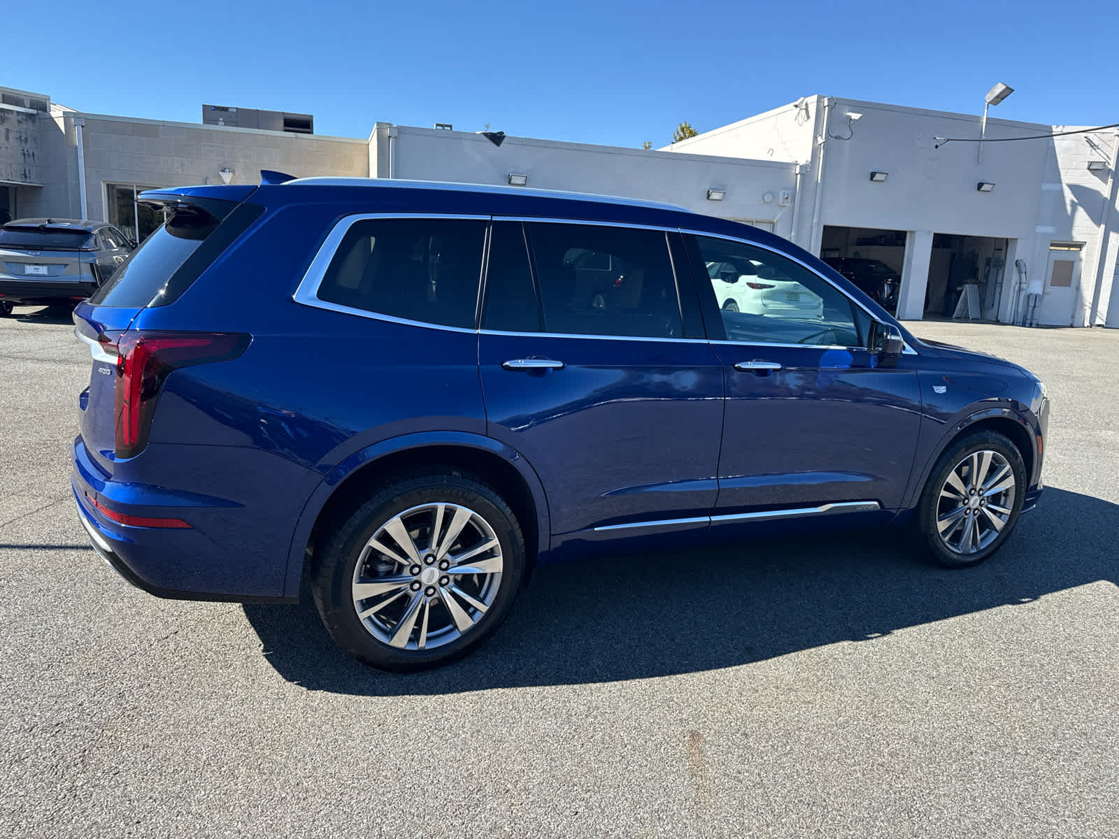 2024 Cadillac XT6 AWD 4dr Premium Luxury