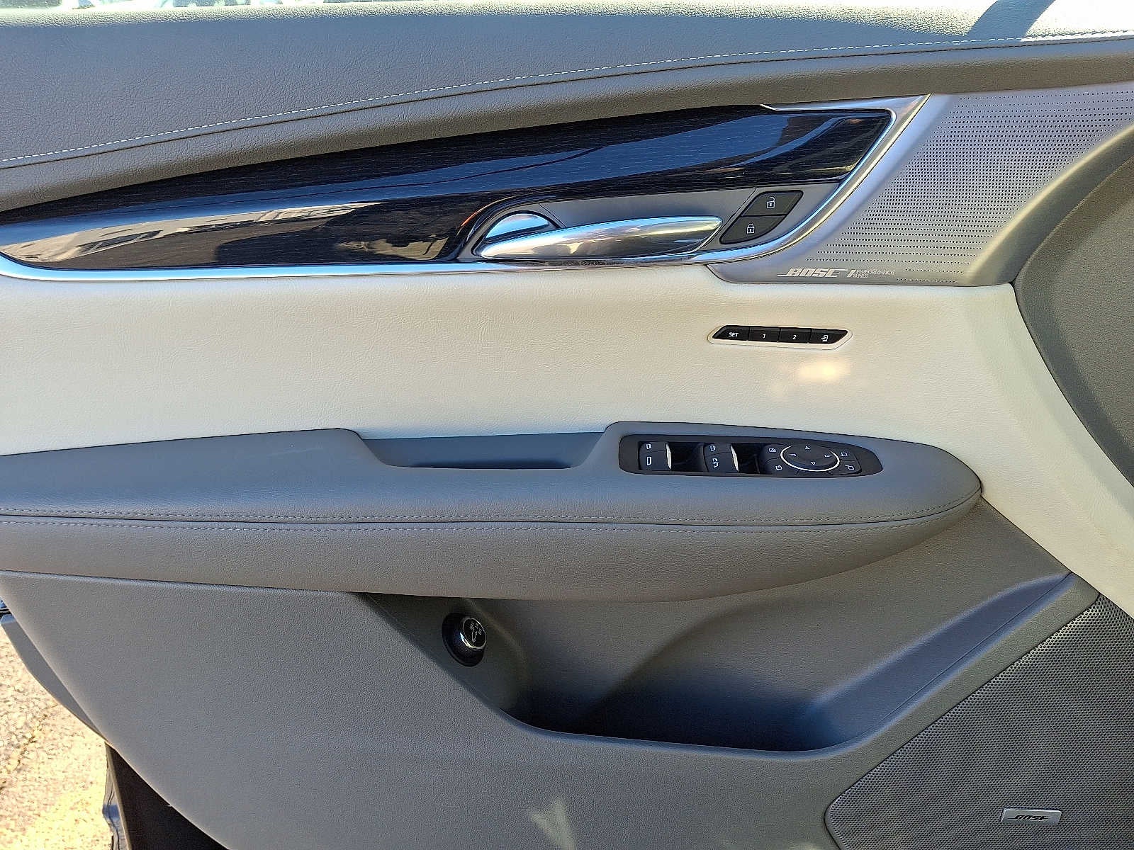 2025 Cadillac XT6 AWD 4dr Premium Luxury