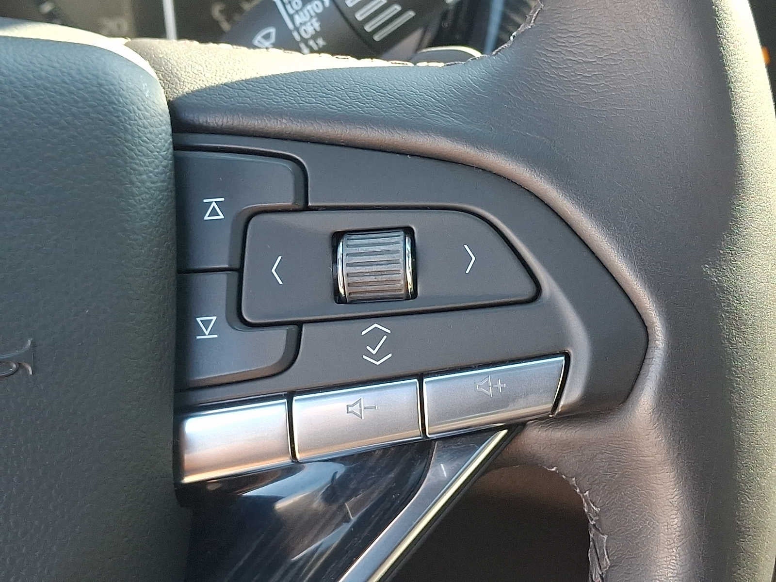 2023 Cadillac XT6 AWD 4dr Premium Luxury