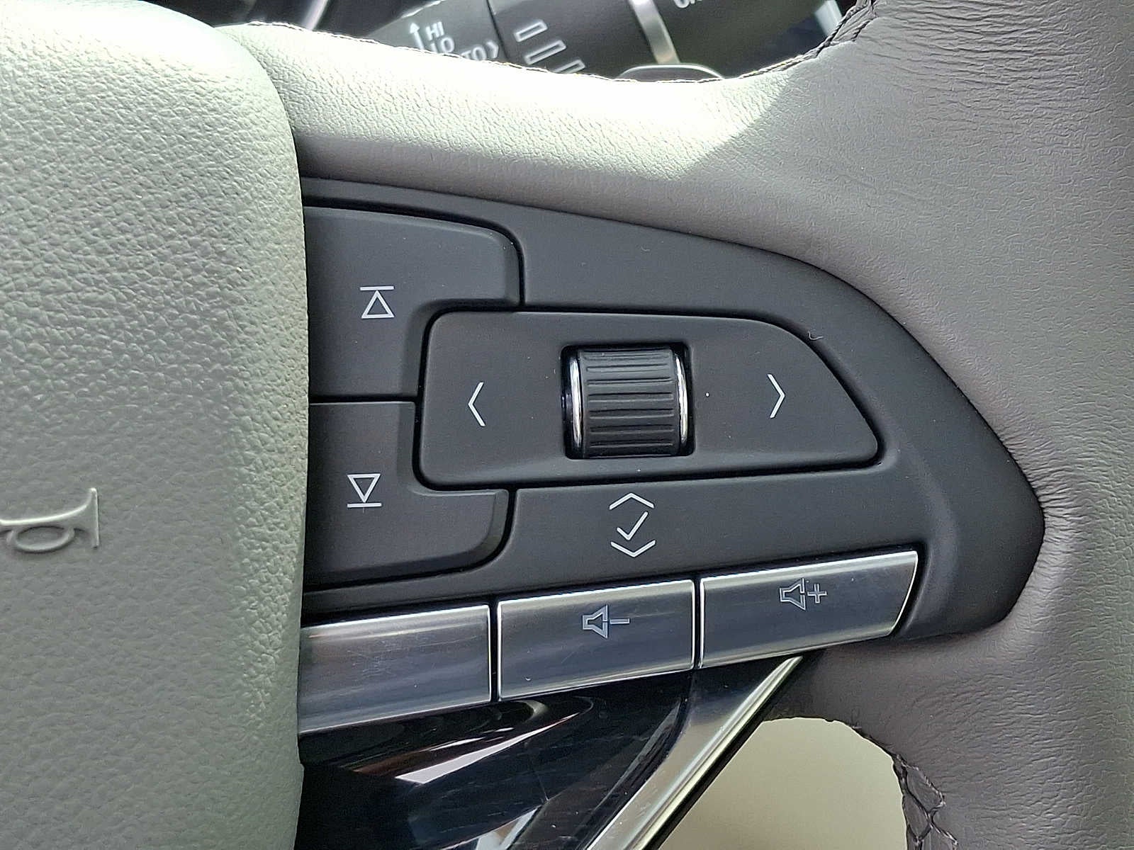 2024 Cadillac XT6 AWD 4dr Premium Luxury