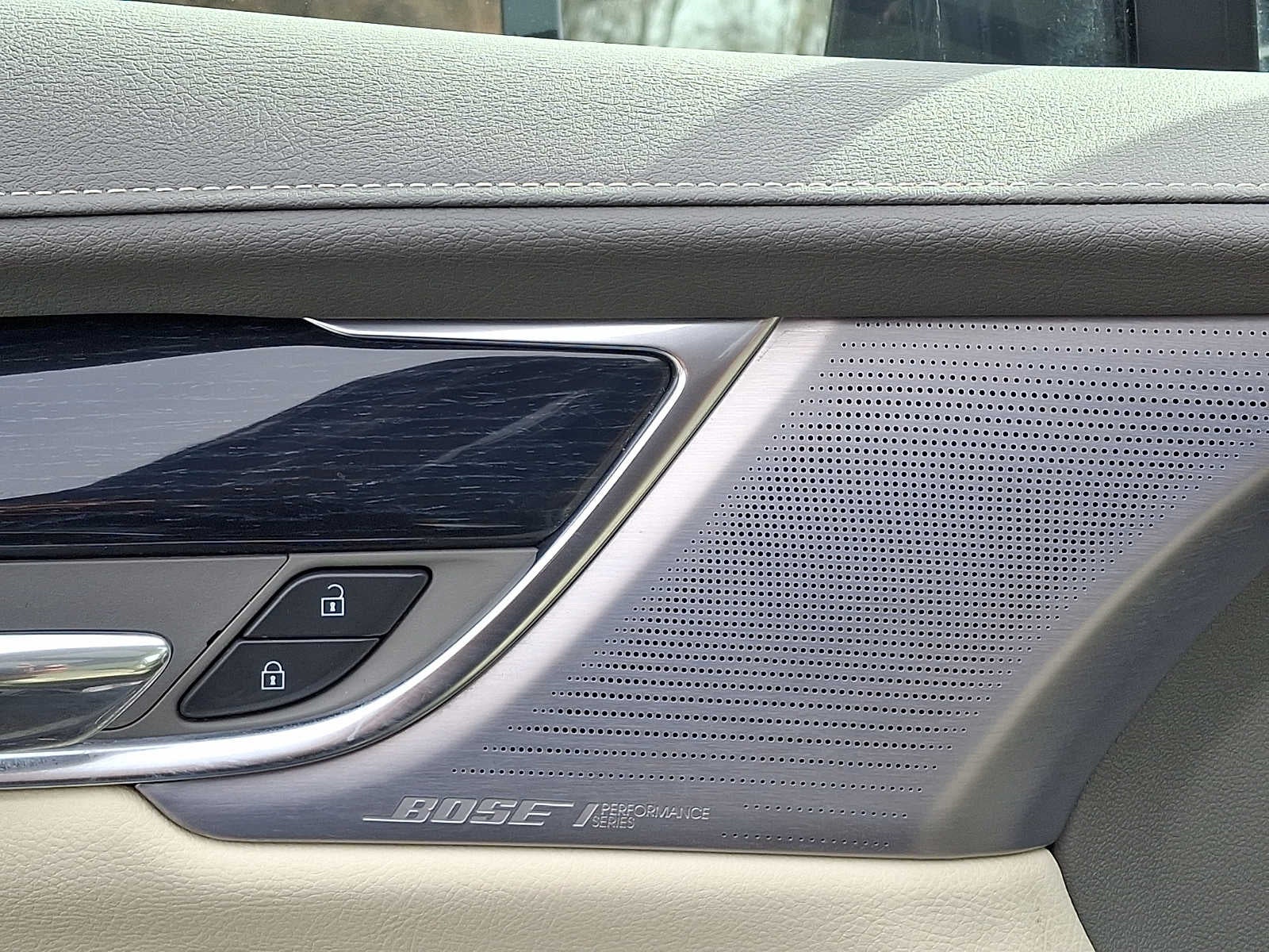 2024 Cadillac XT6 AWD 4dr Premium Luxury