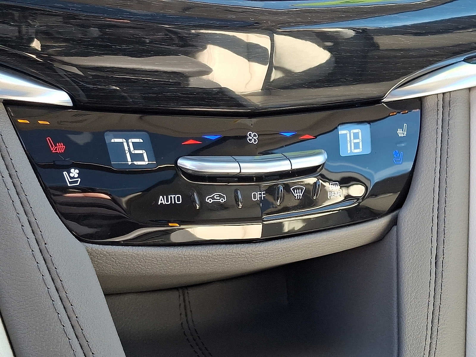 2025 Cadillac XT6 AWD 4dr Premium Luxury