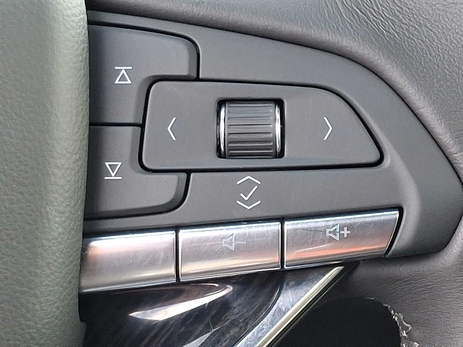 2025 Cadillac XT6 AWD 4dr Premium Luxury