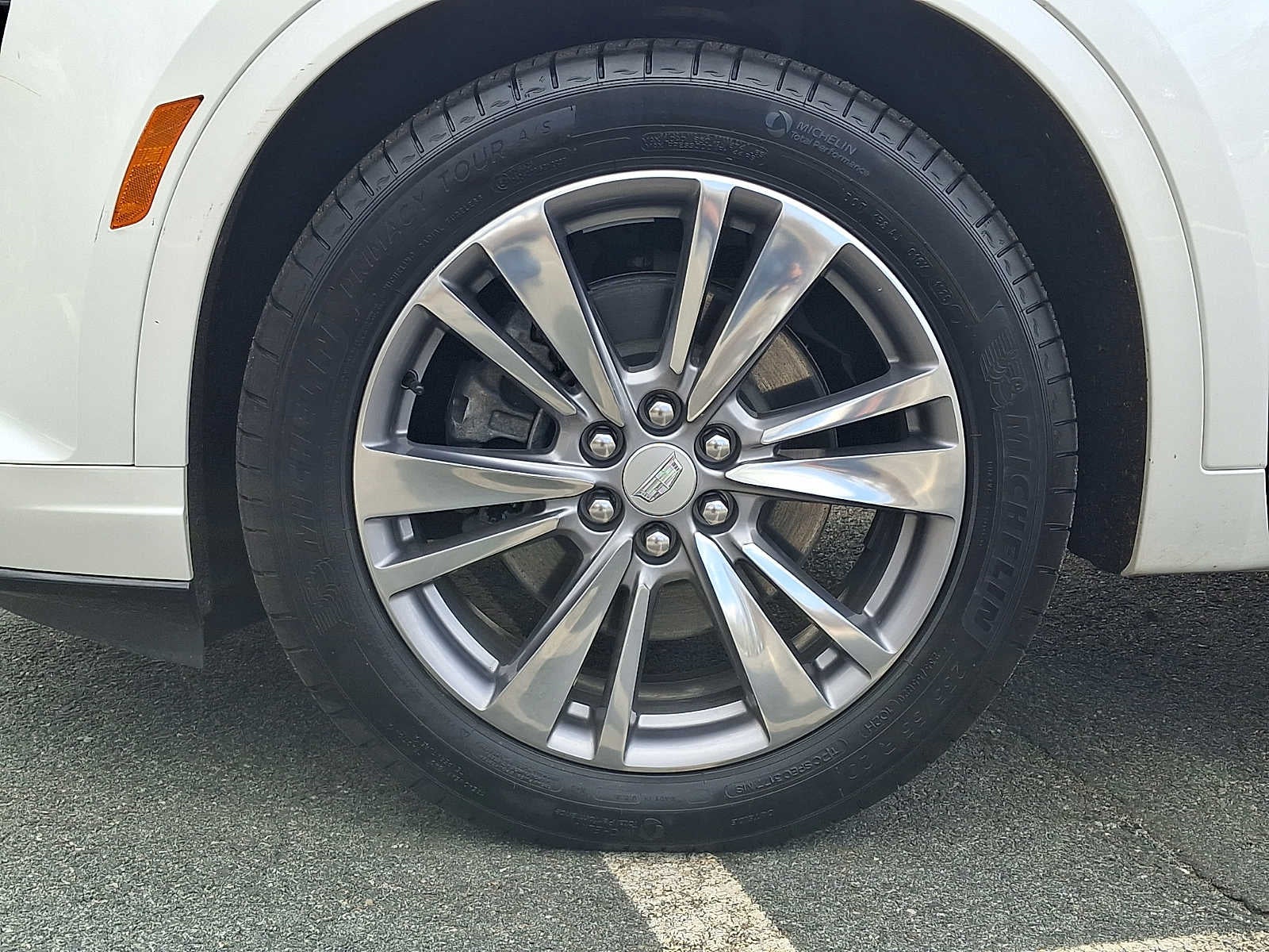 2025 Cadillac XT6 AWD 4dr Premium Luxury