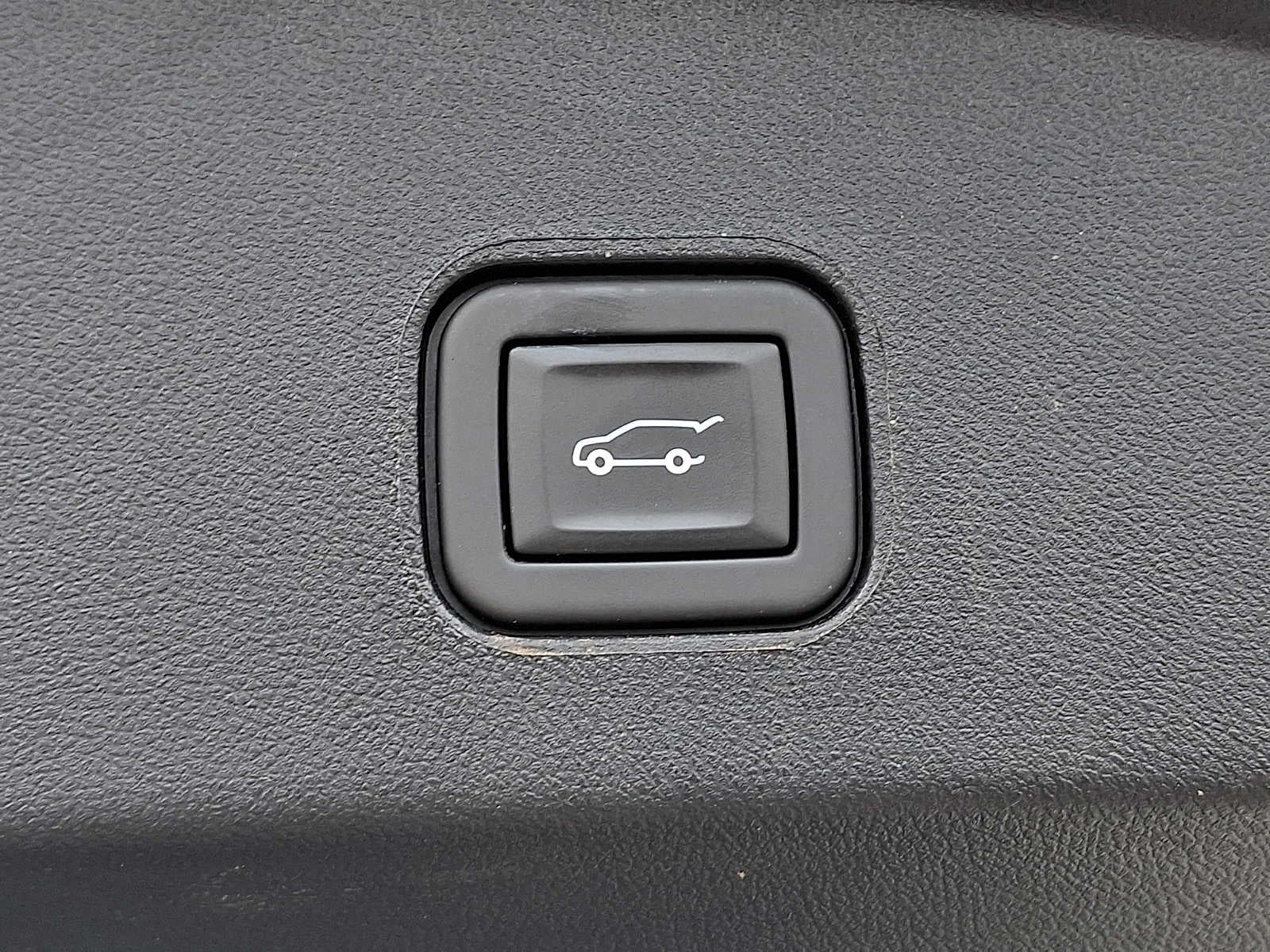 2024 Cadillac LYRIQ 4dr Tech w/1SA