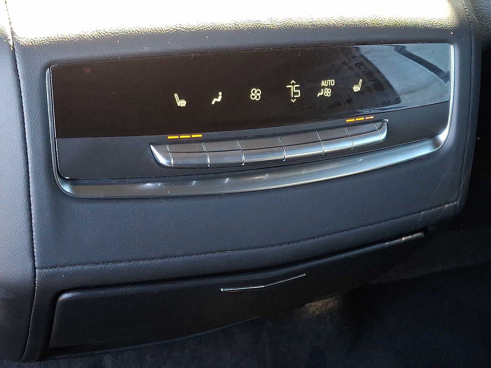 2023 Cadillac Escalade 4WD 4dr Luxury