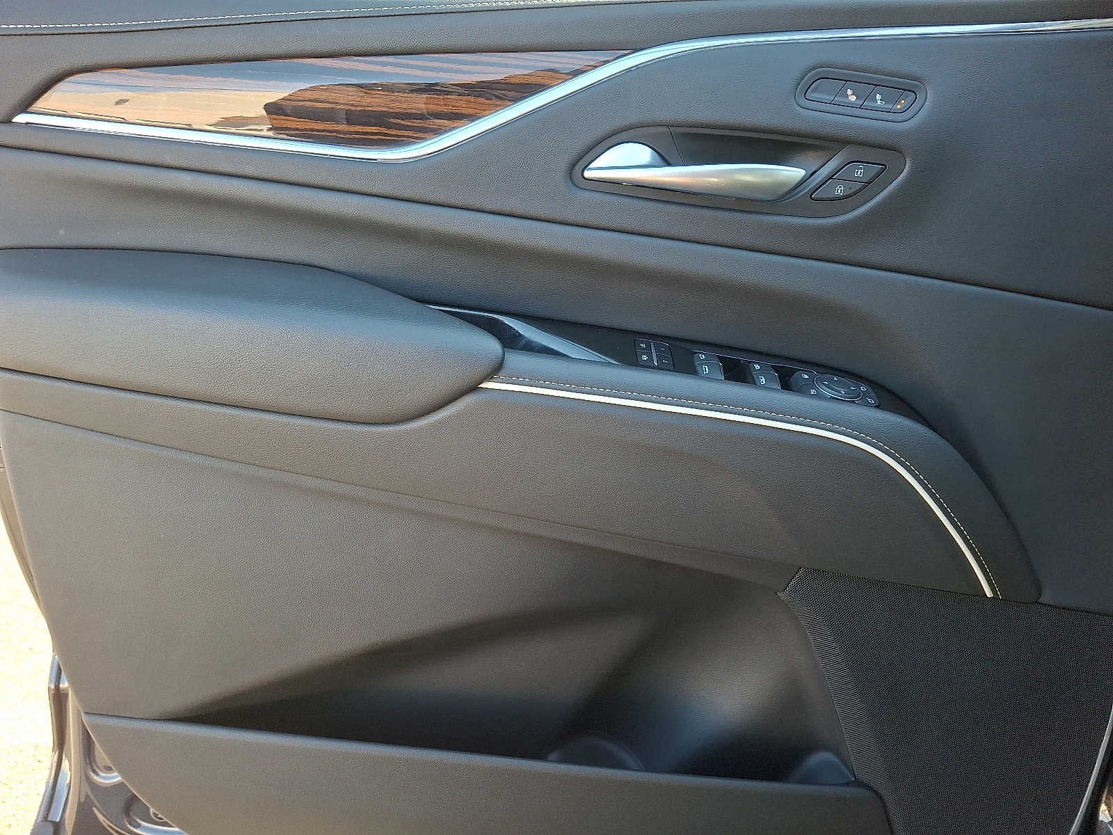 2023 Cadillac Escalade 4WD 4dr Luxury