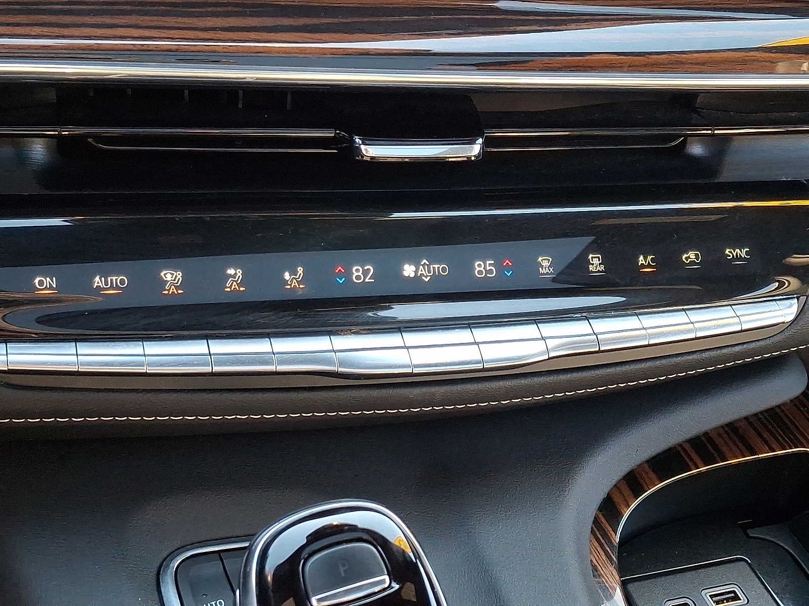 2023 Cadillac Escalade 4WD 4dr Premium Luxury