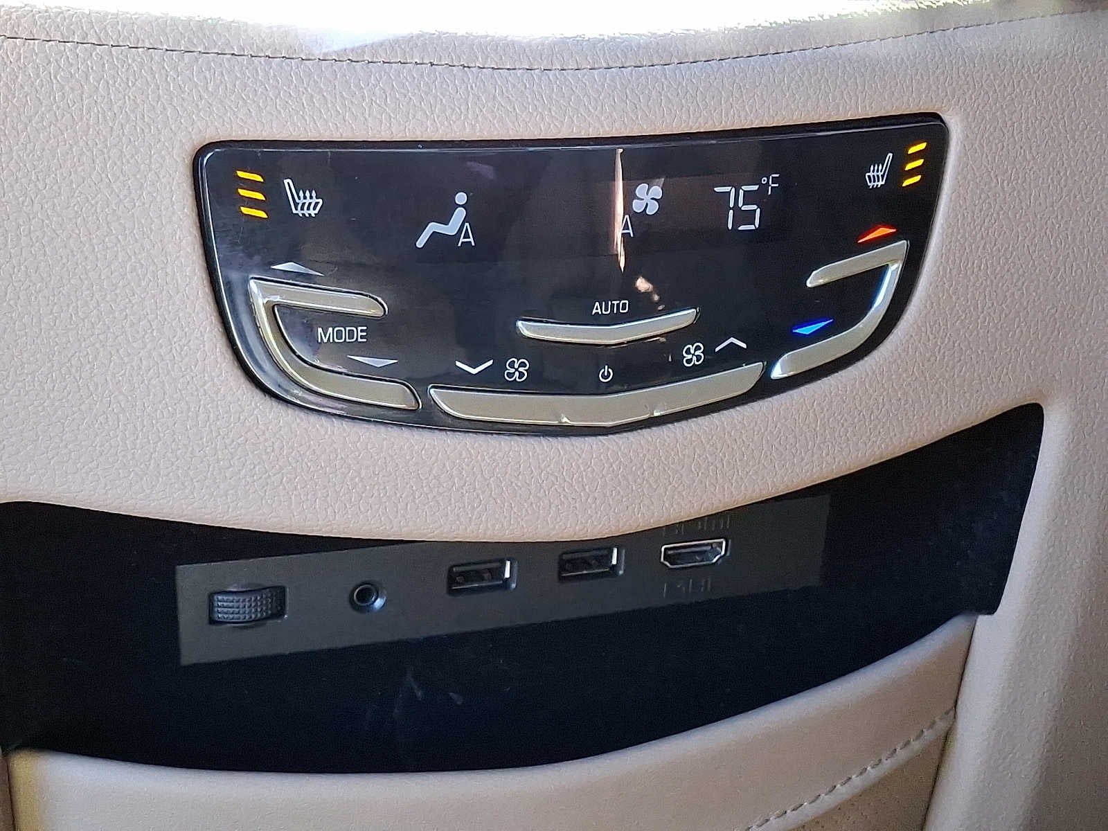 2020 Cadillac Escalade 4WD 4dr Platinum