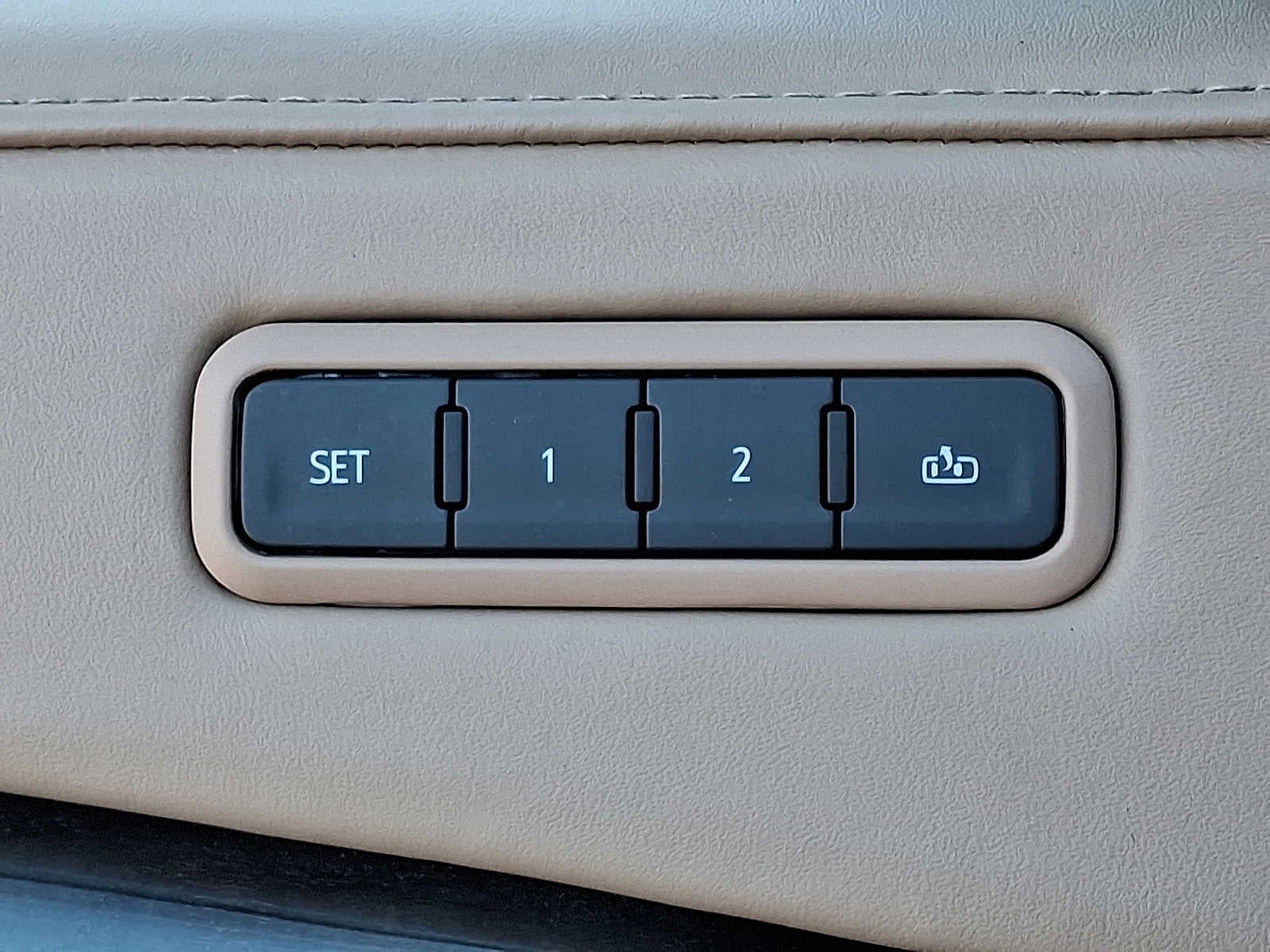 2020 Cadillac Escalade 4WD 4dr Platinum