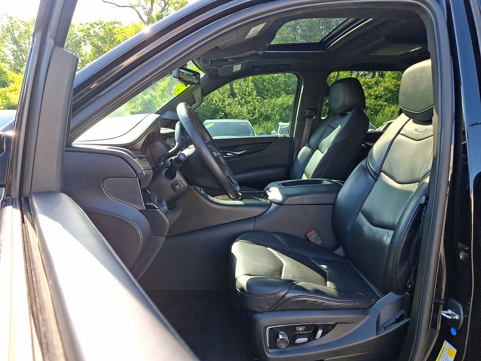 2020 Cadillac Escalade 4WD 4dr Platinum