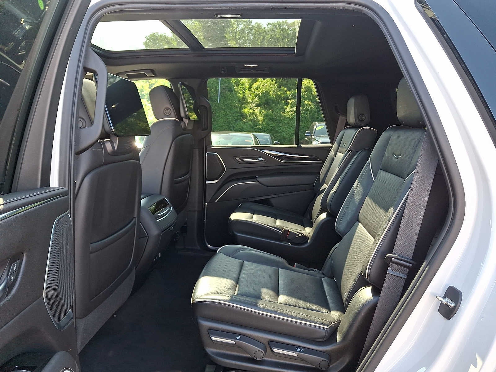 2021 Cadillac Escalade 4WD 4dr Sport