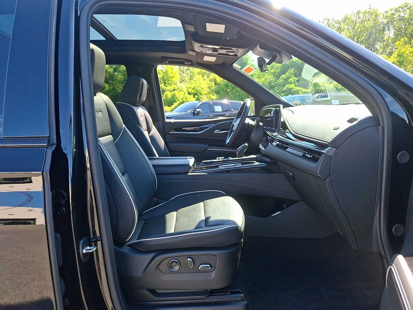 2023 Cadillac Escalade 4WD 4dr Sport