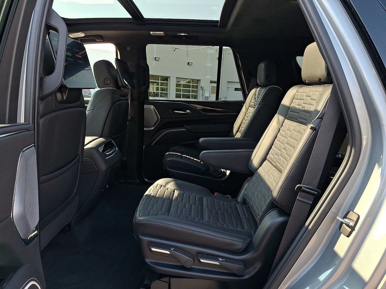 2024 Cadillac Escalade 4WD 4dr Sport Platinum