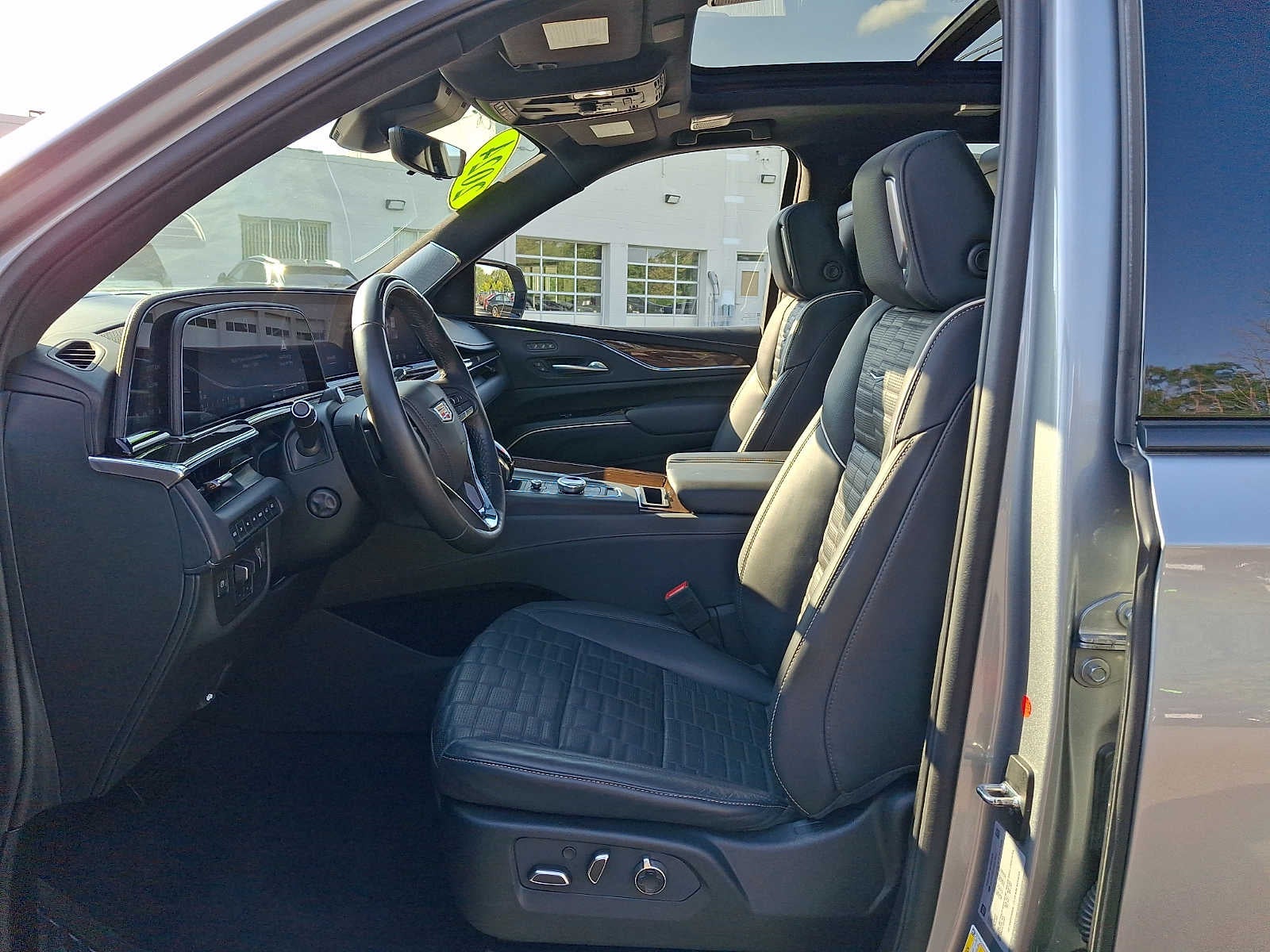 2024 Cadillac Escalade 4WD 4dr Sport Platinum