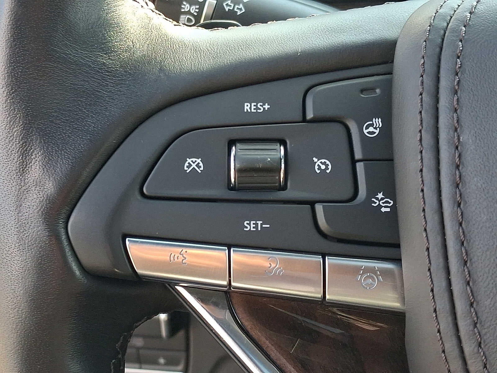 2024 Cadillac Escalade 4WD 4dr Sport Platinum