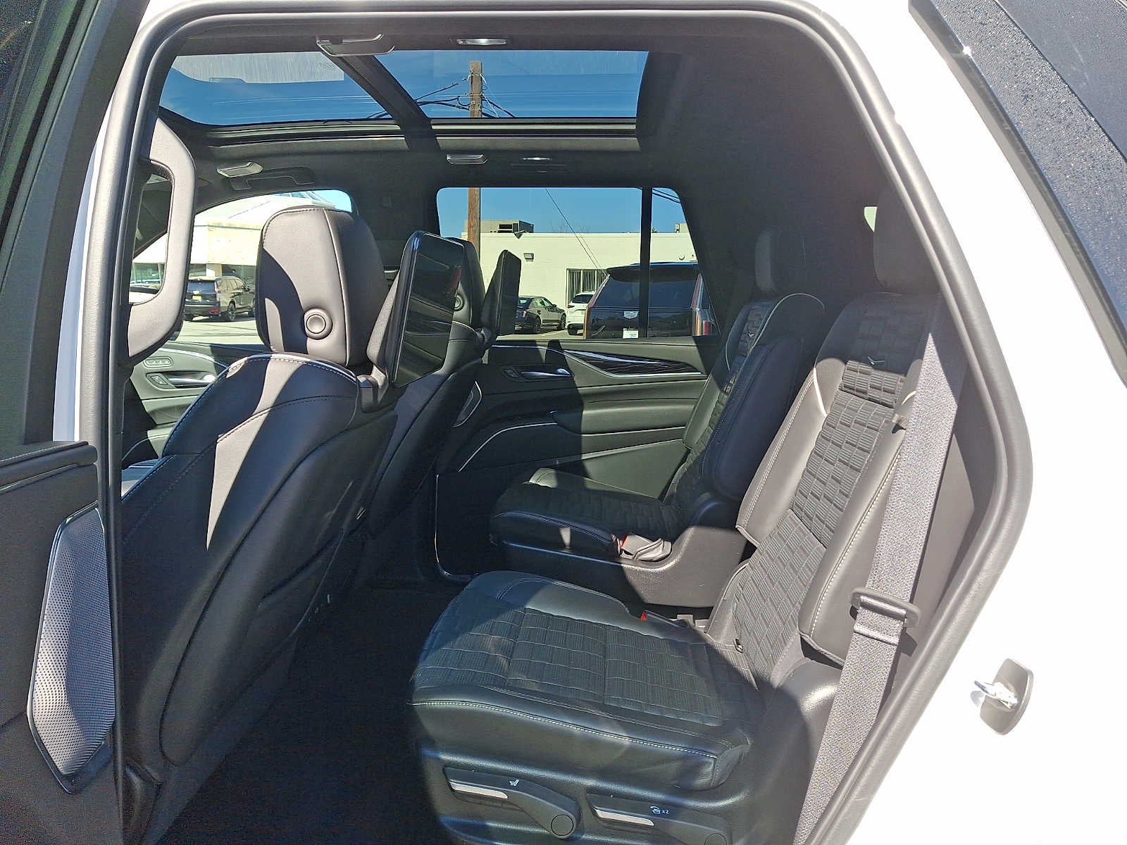2024 Cadillac Escalade AWD 4dr V-Series