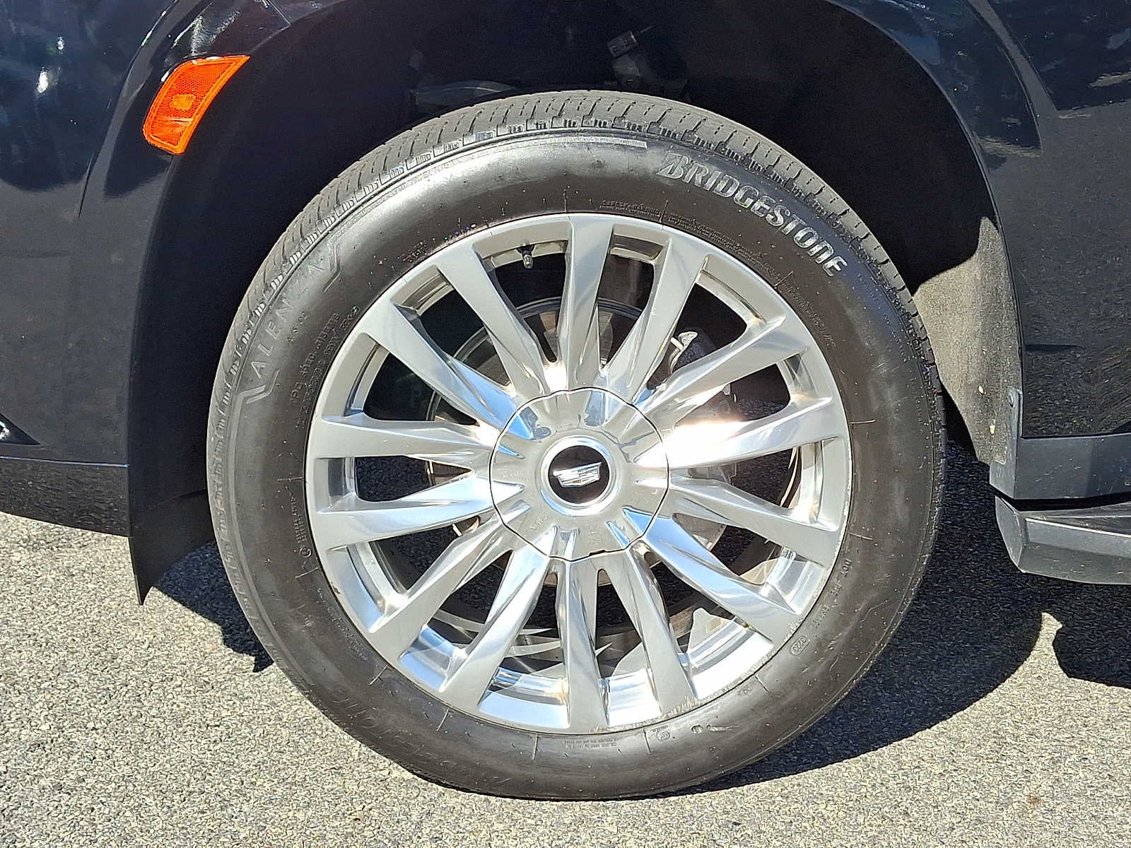 2024 Cadillac Escalade ESV 4WD 4dr Luxury