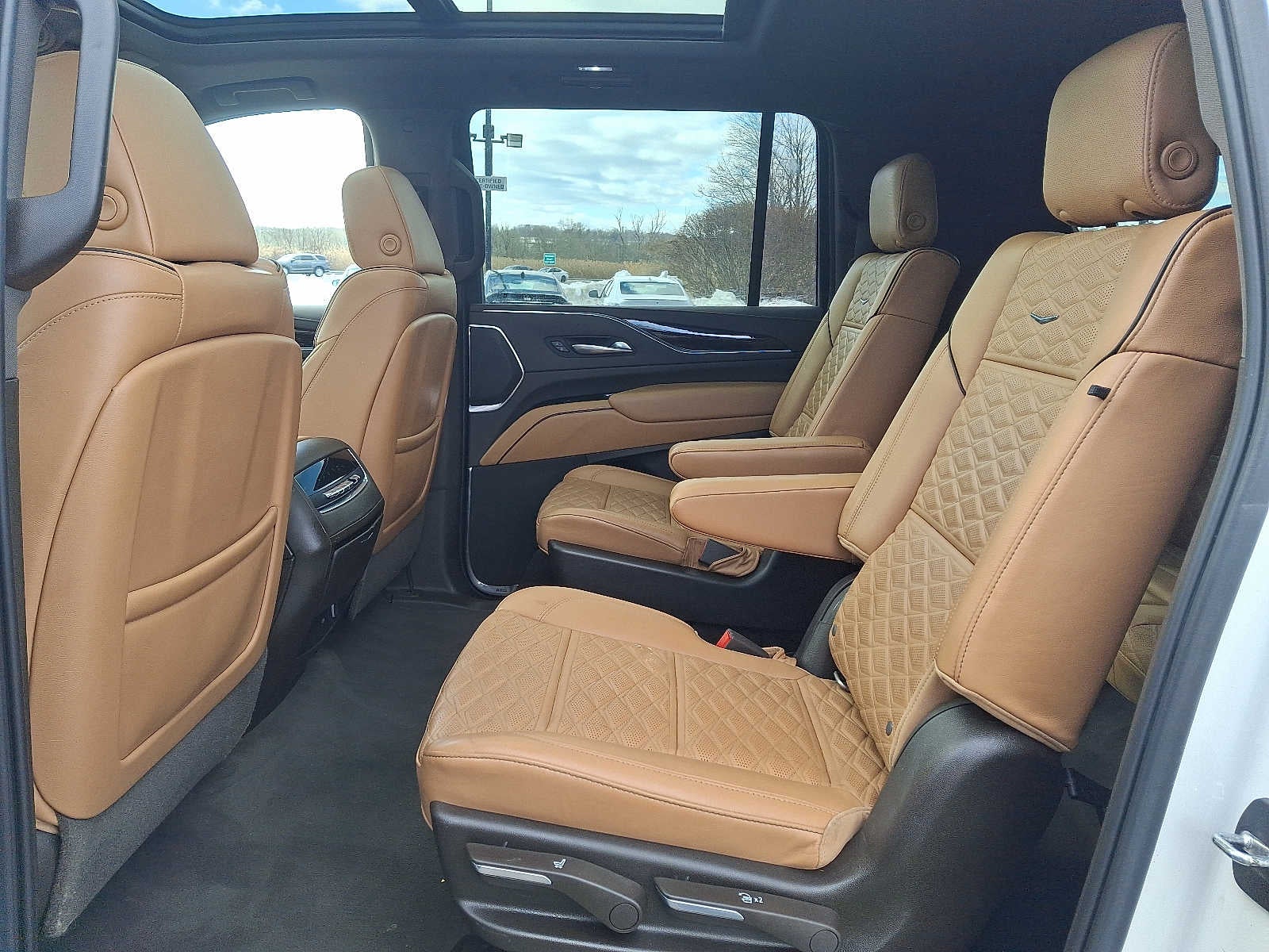 2021 Cadillac Escalade ESV 4WD 4dr Premium Luxury