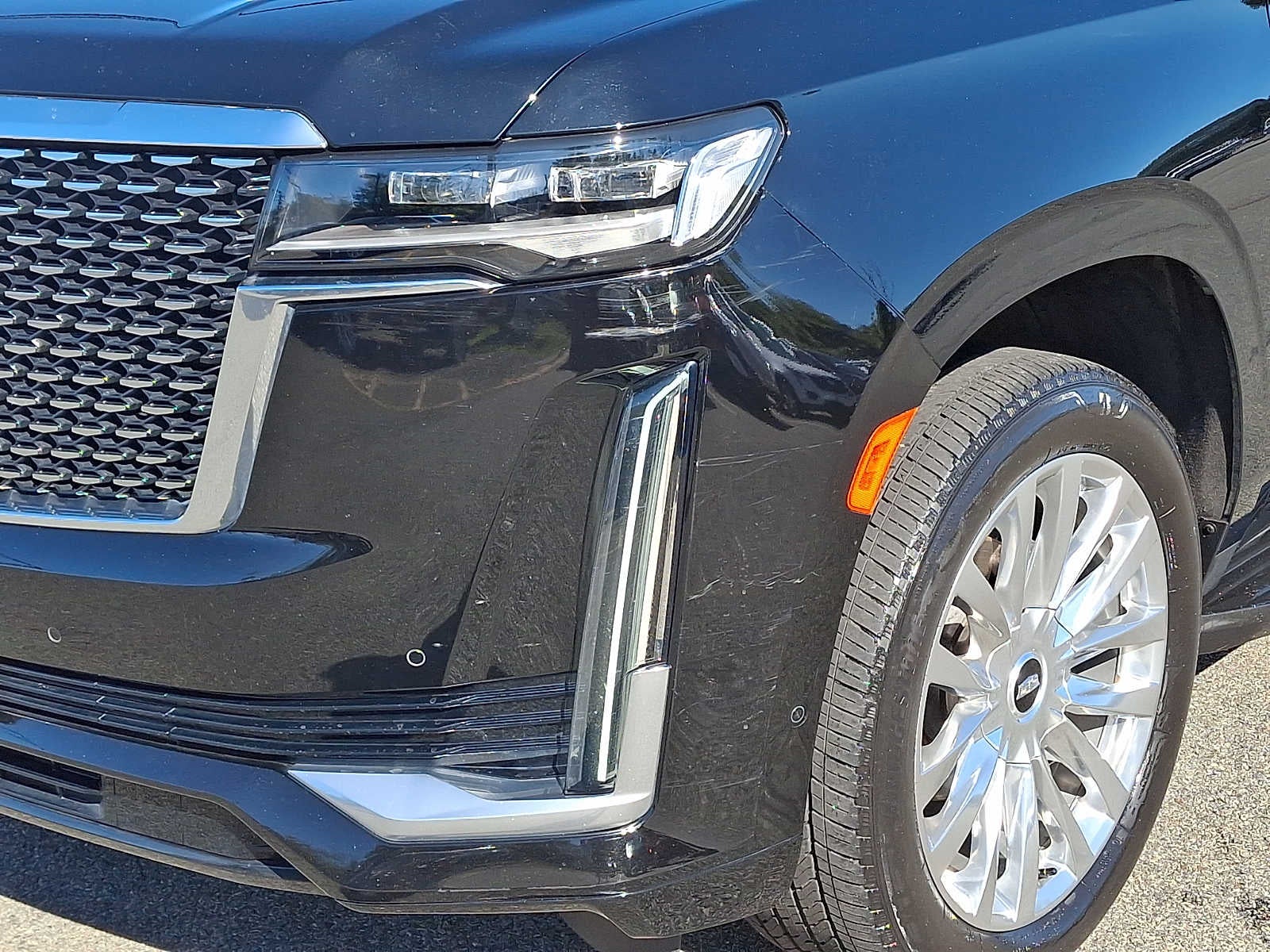 2024 Cadillac Escalade ESV 4WD 4dr Premium Luxury