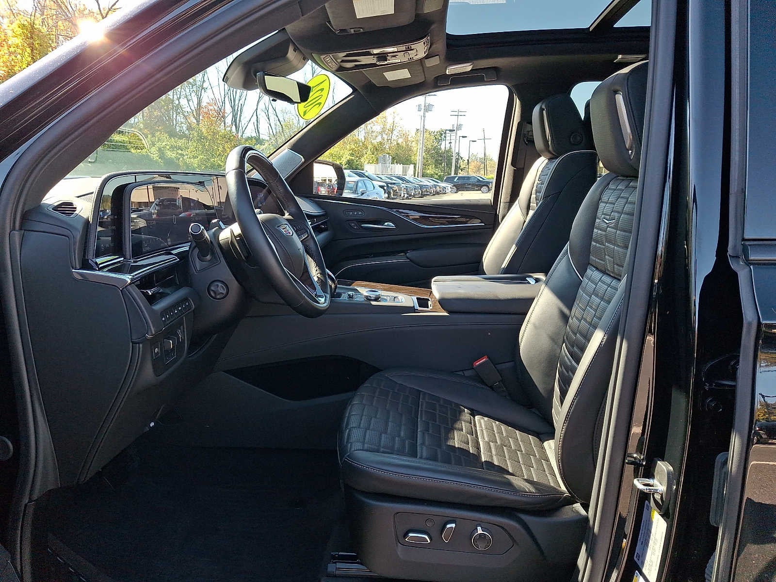 2024 Cadillac Escalade ESV 4WD 4dr Sport Platinum
