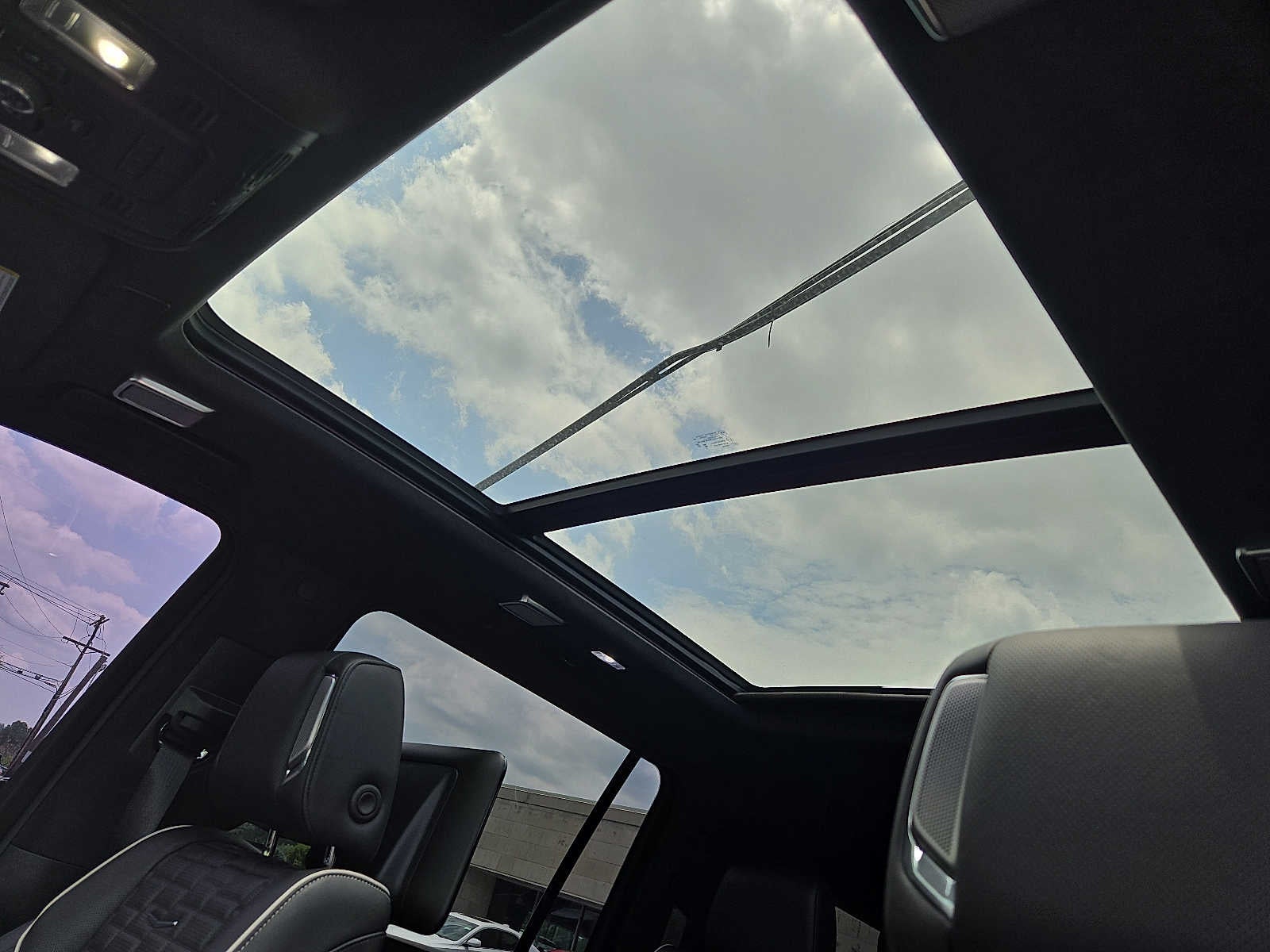 2023 Cadillac Escalade ESV AWD 4dr V-Series