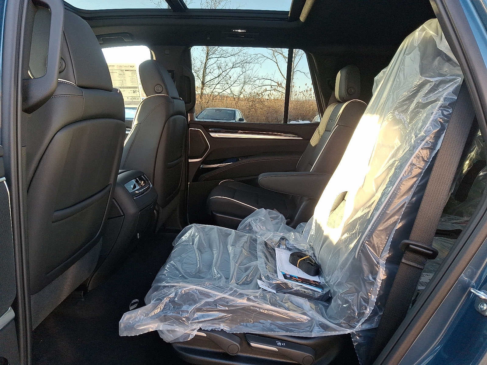 2025 Cadillac Escalade 4WD 4dr Premium Luxury