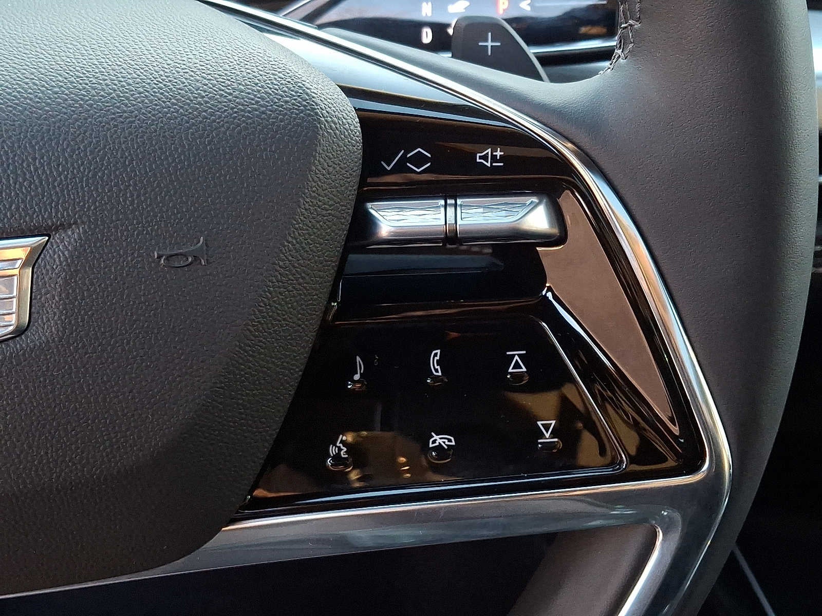 2025 Cadillac Escalade 4WD 4dr Premium Luxury