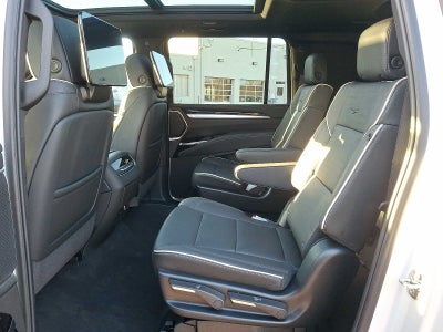 2025 Cadillac Escalade ESV 4WD 4dr Premium Luxury