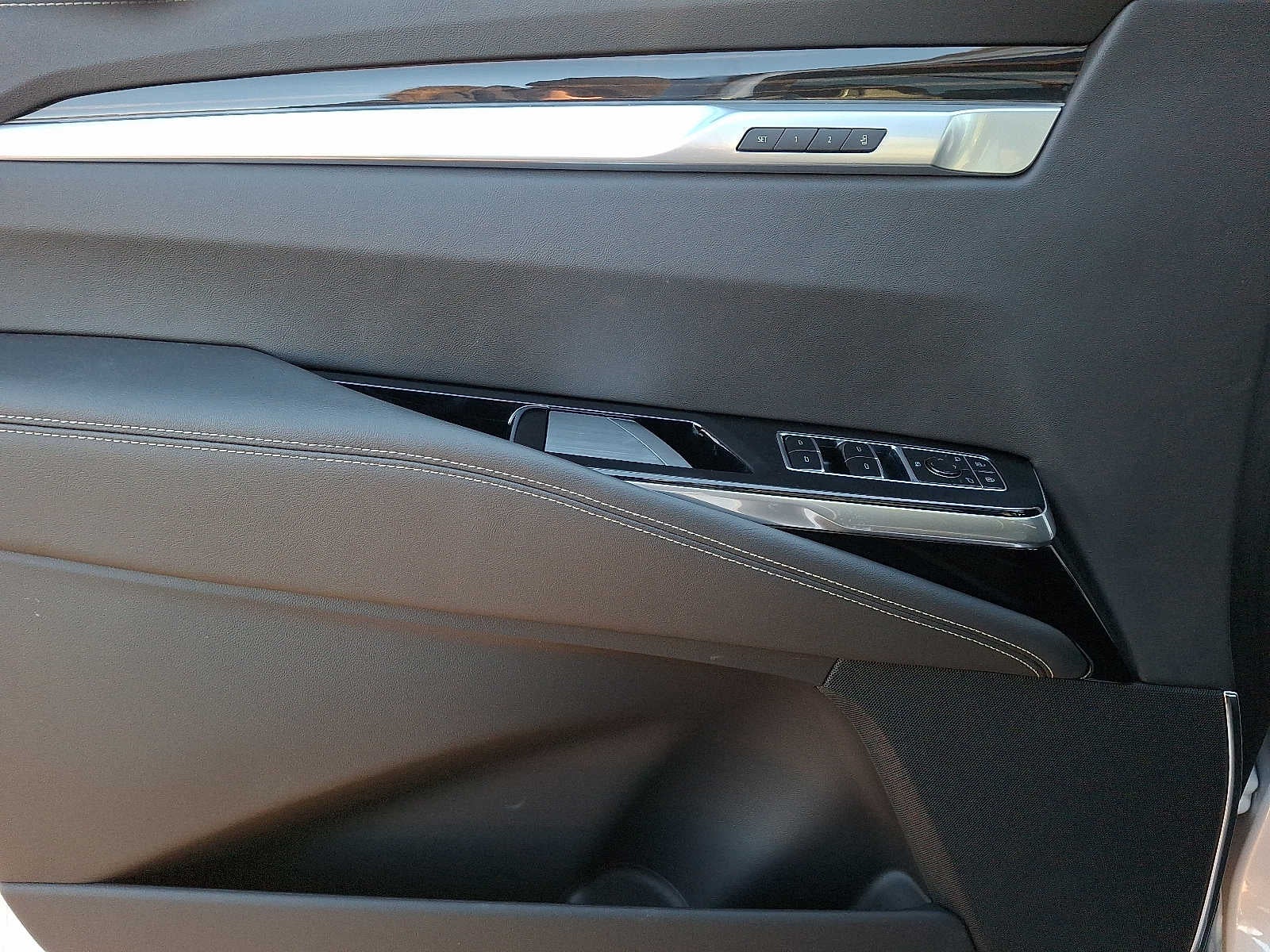 2025 Cadillac Escalade ESV 4WD 4dr Premium Luxury