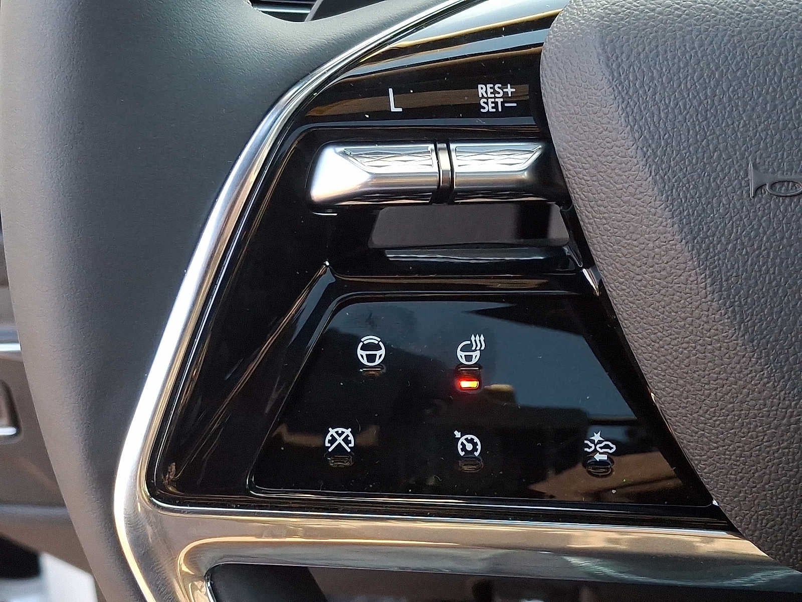 2025 Cadillac Escalade ESV 4WD 4dr Premium Luxury