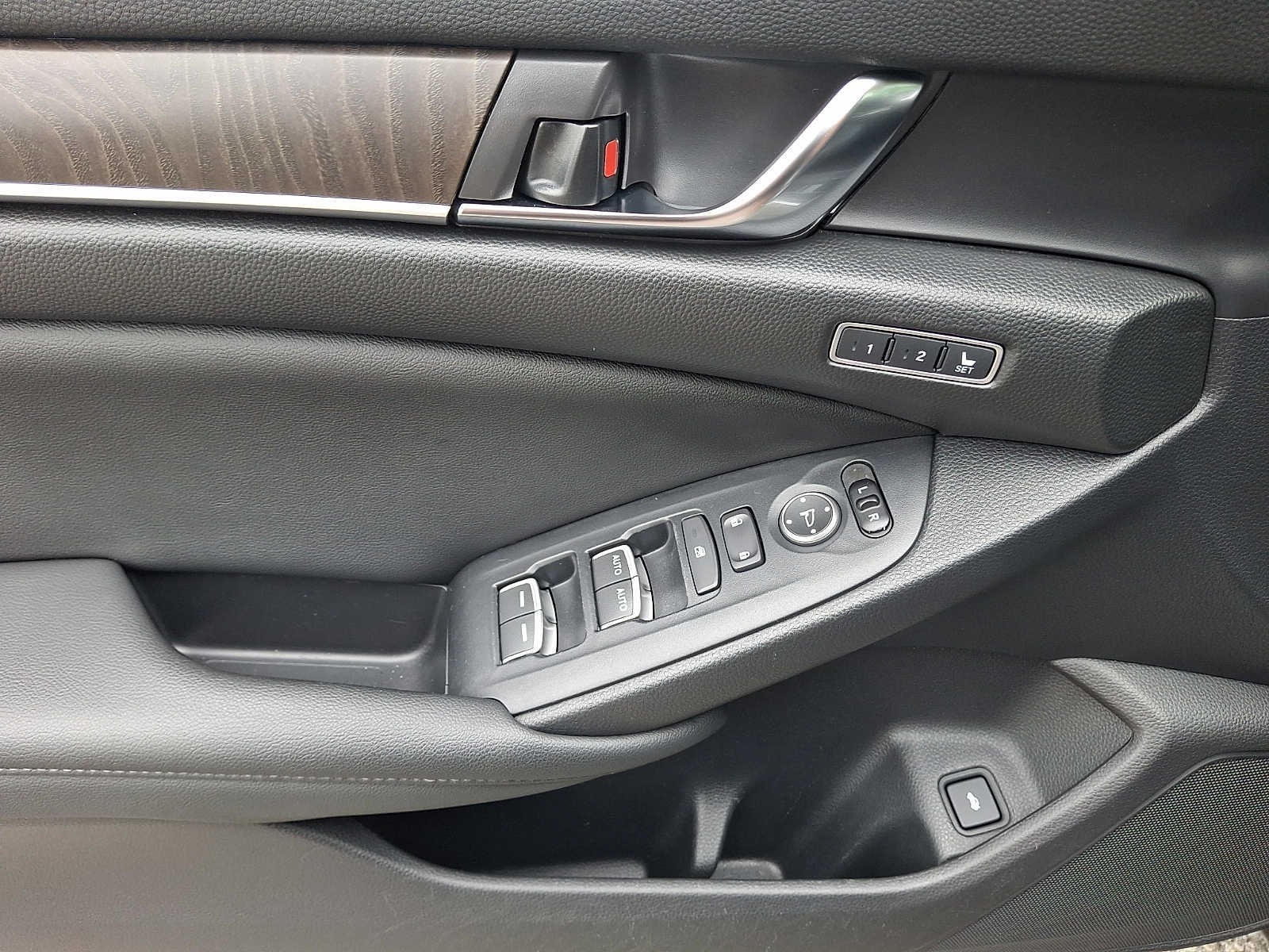 2019 Honda Accord Hybrid Touring Sedan