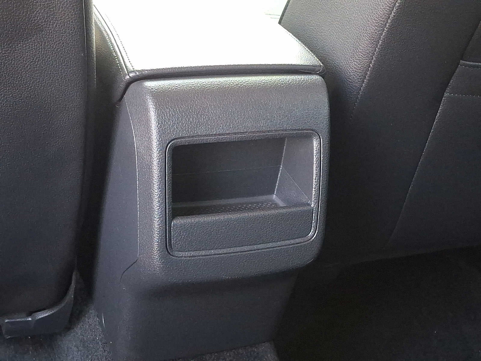 2017 Volkswagen Passat R-Line w/Comfort Pkg Auto