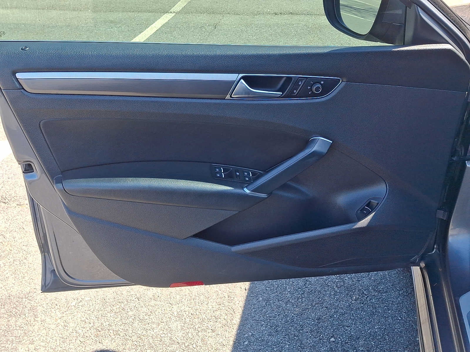 2017 Volkswagen Passat R-Line w/Comfort Pkg Auto