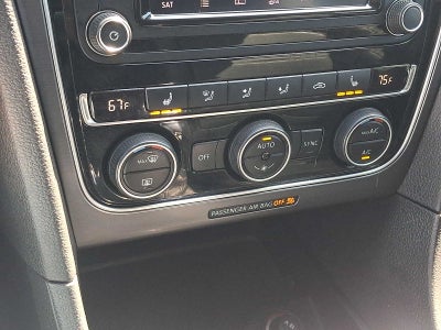 2017 Volkswagen Passat R-Line w/Comfort Pkg Auto