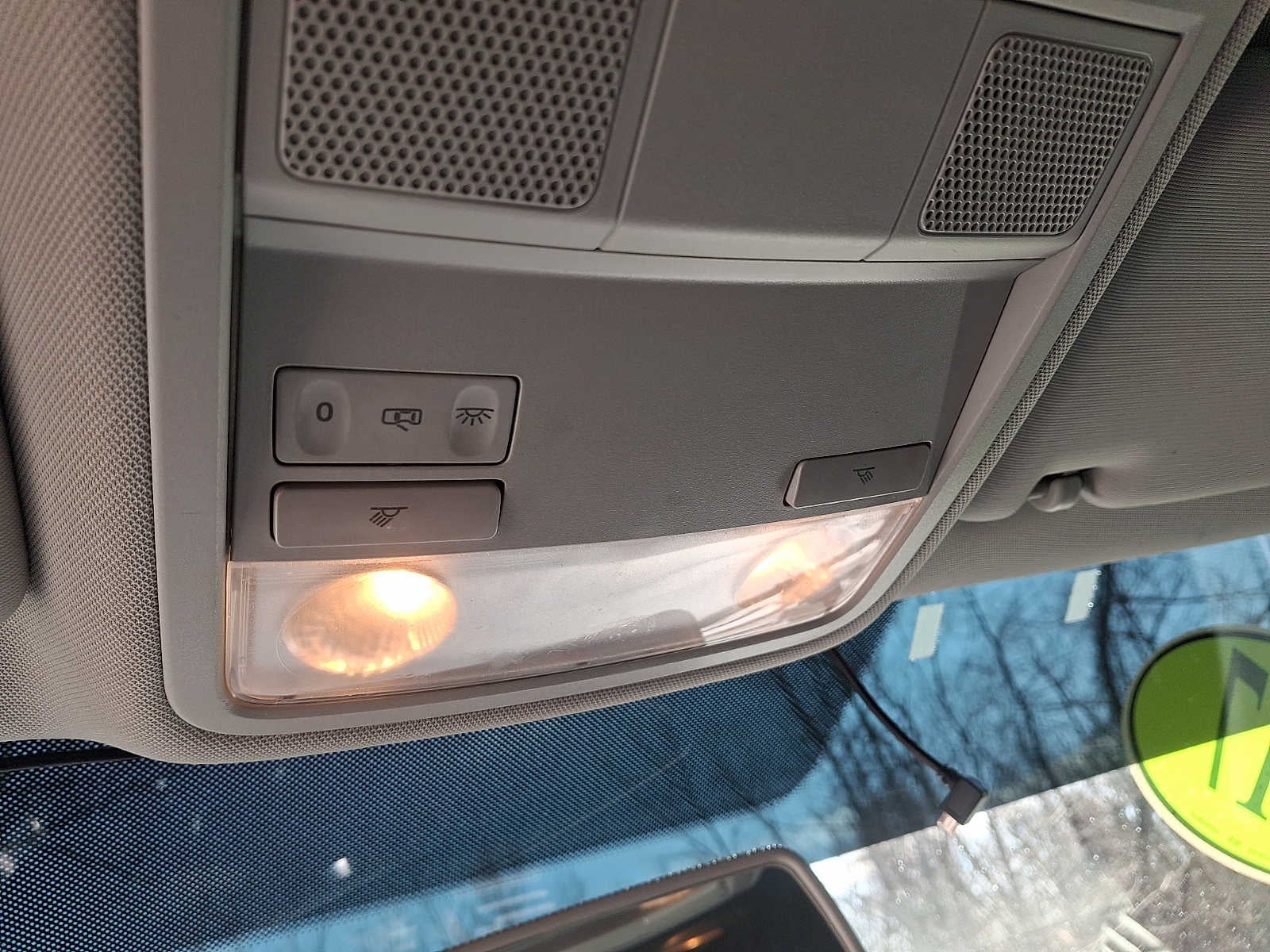 2017 Volkswagen Passat R-Line w/Comfort Pkg Auto