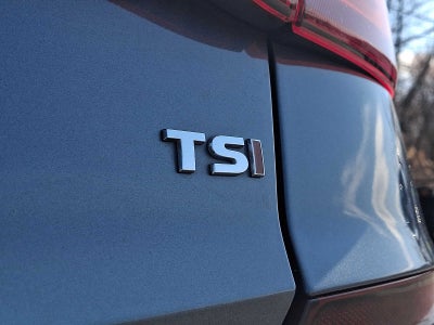 2017 Volkswagen Passat R-Line w/Comfort Pkg Auto