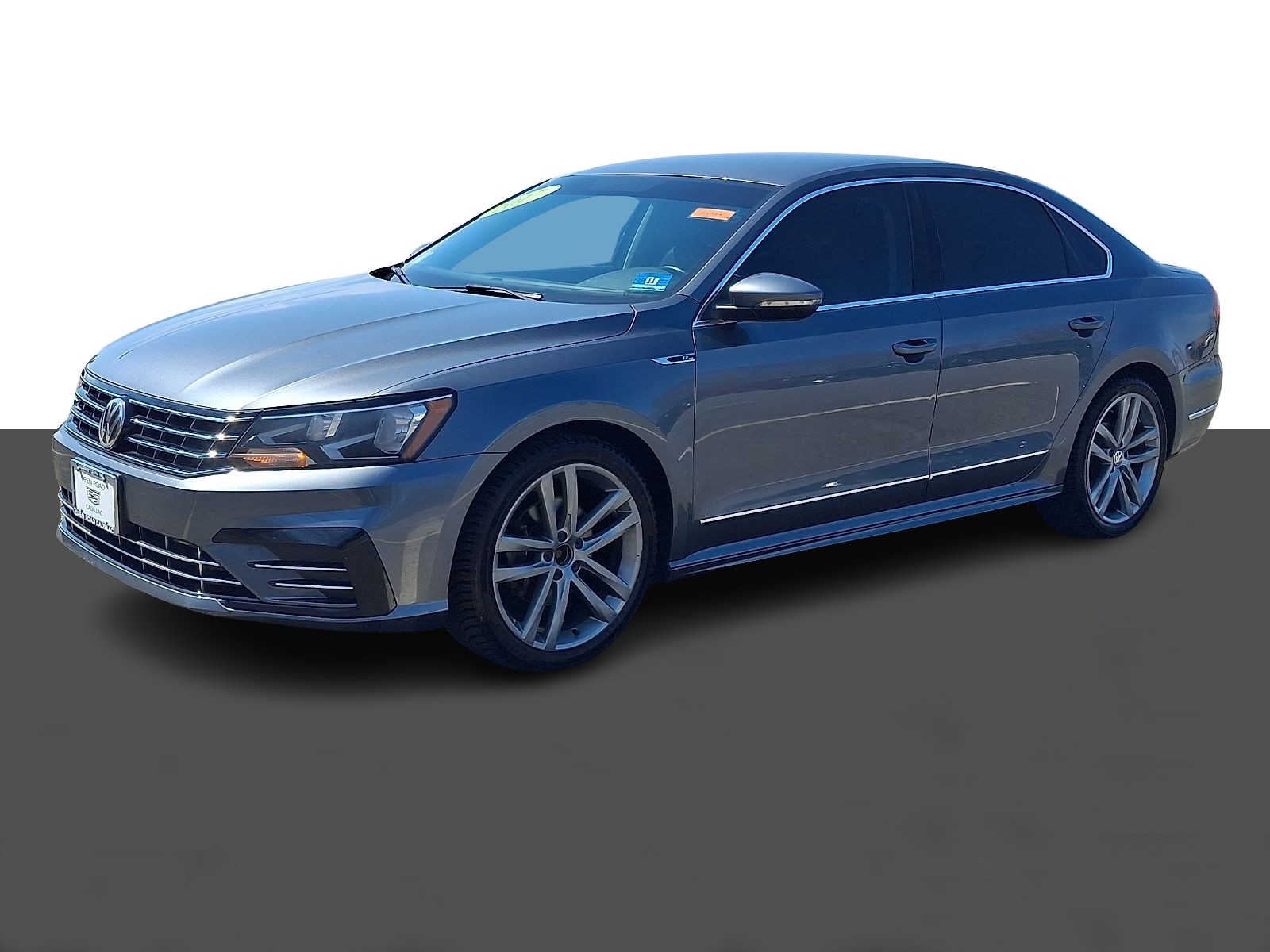 2017 Volkswagen Passat R-Line w/Comfort Pkg Auto
