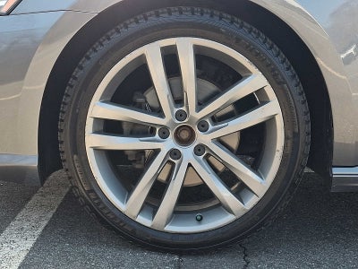 2017 Volkswagen Passat R-Line w/Comfort Pkg Auto