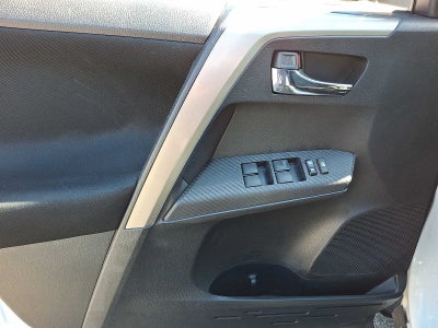 2015 Toyota RAV4 AWD 4dr XLE