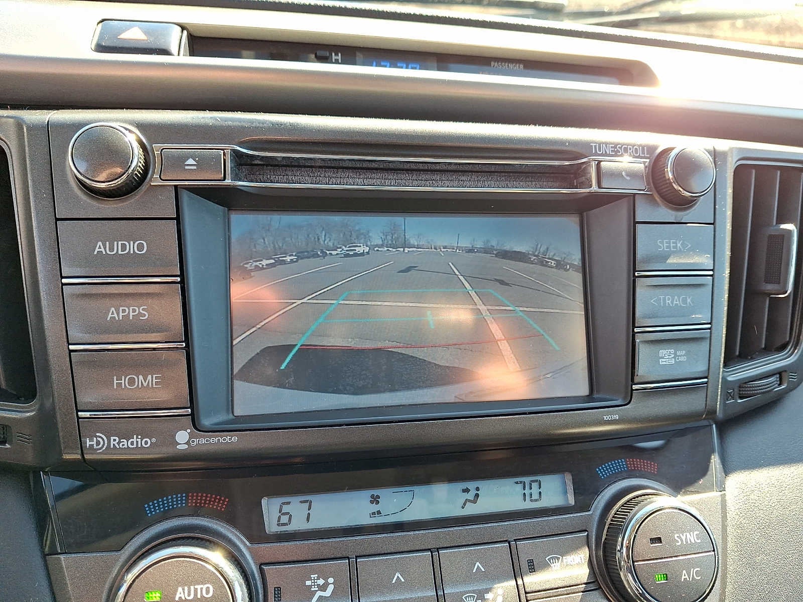 2015 Toyota RAV4 AWD 4dr XLE