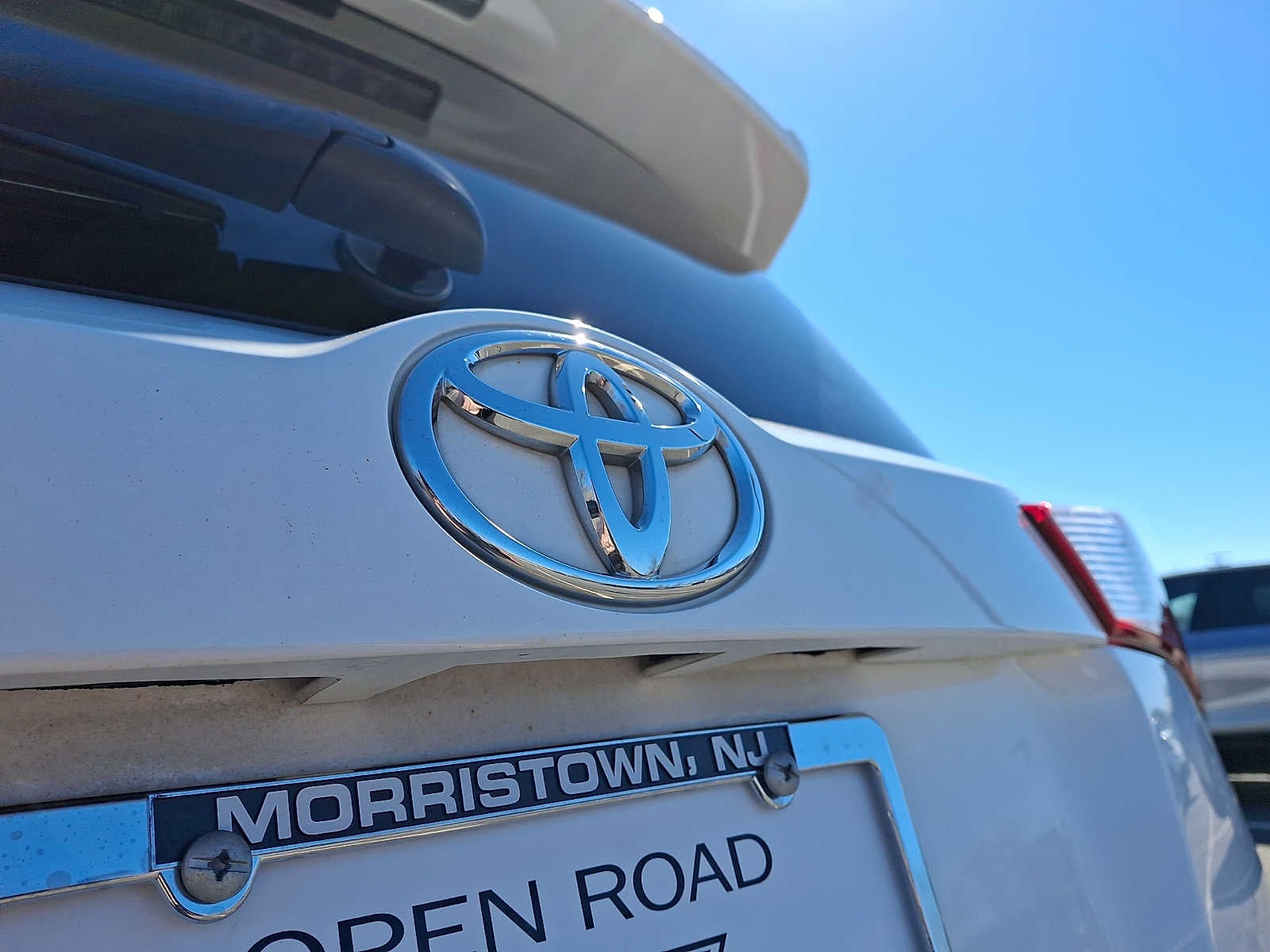 2015 Toyota RAV4 AWD 4dr XLE