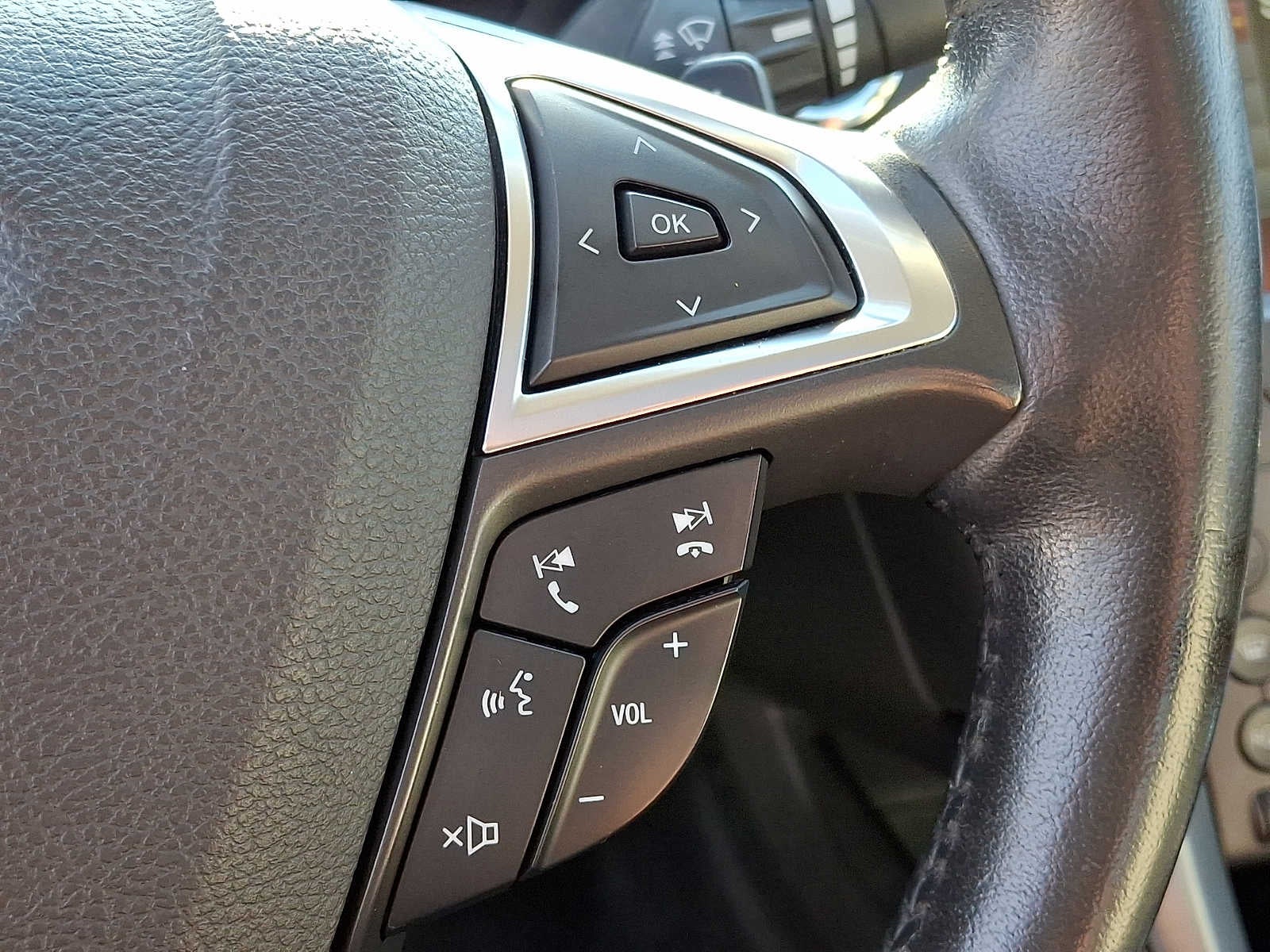 2016 Ford Fusion 4dr Sdn Titanium FWD