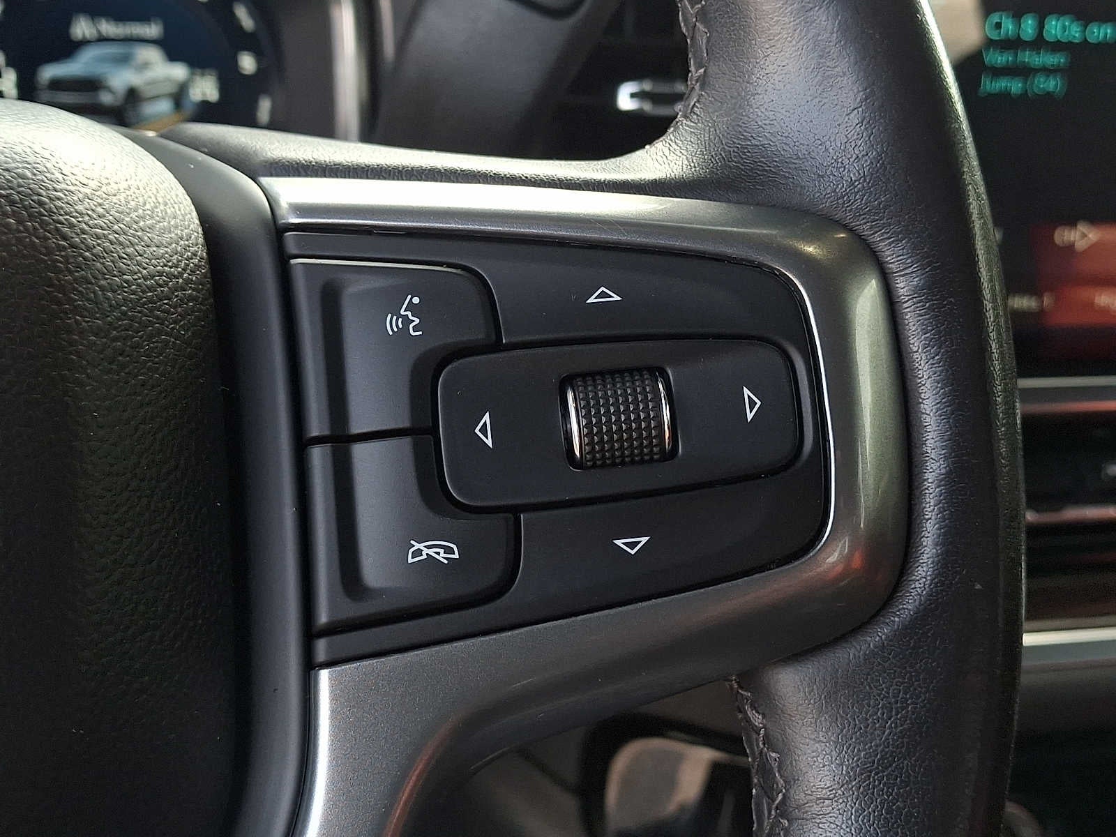 2022 Chevrolet Silverado 1500 4WD Crew Cab 147 LT Trail Boss